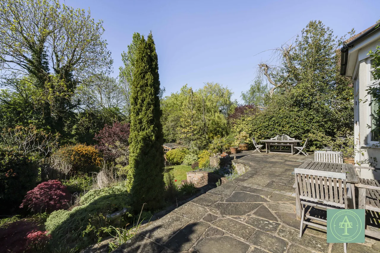 Crescent West, Hadley Wood, EN4, photo 21