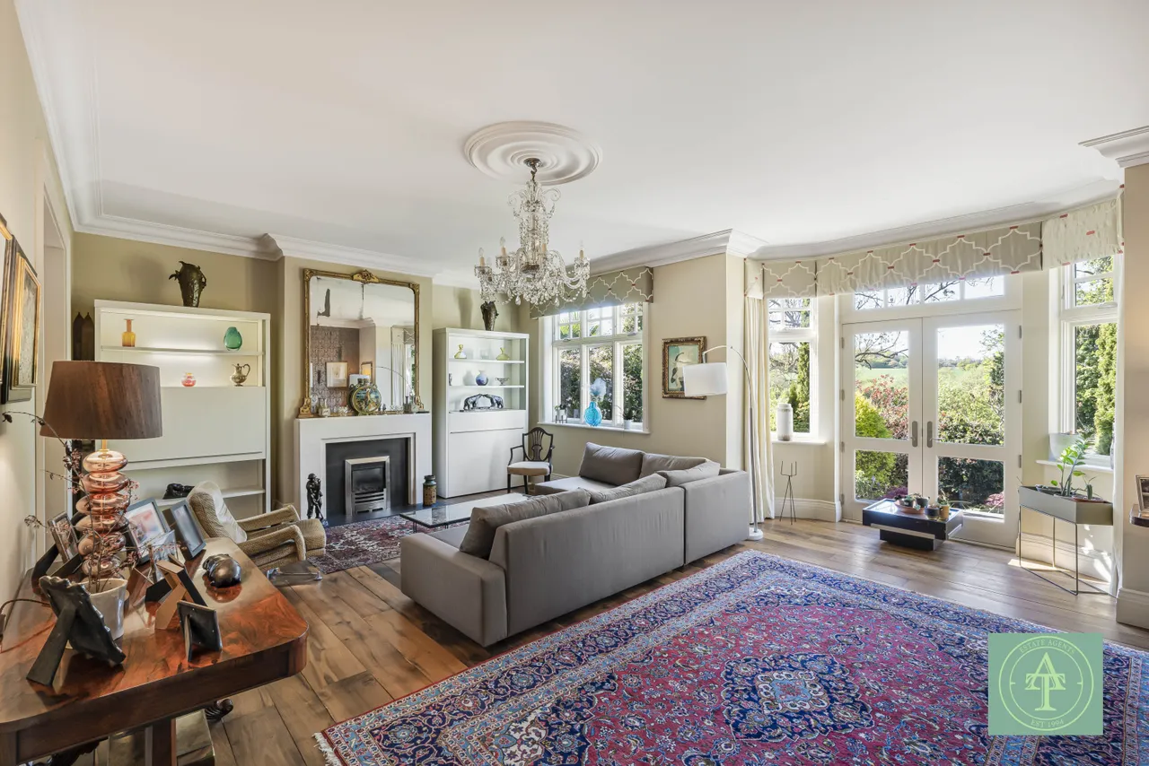 Crescent West, Hadley Wood, EN4, photo 3