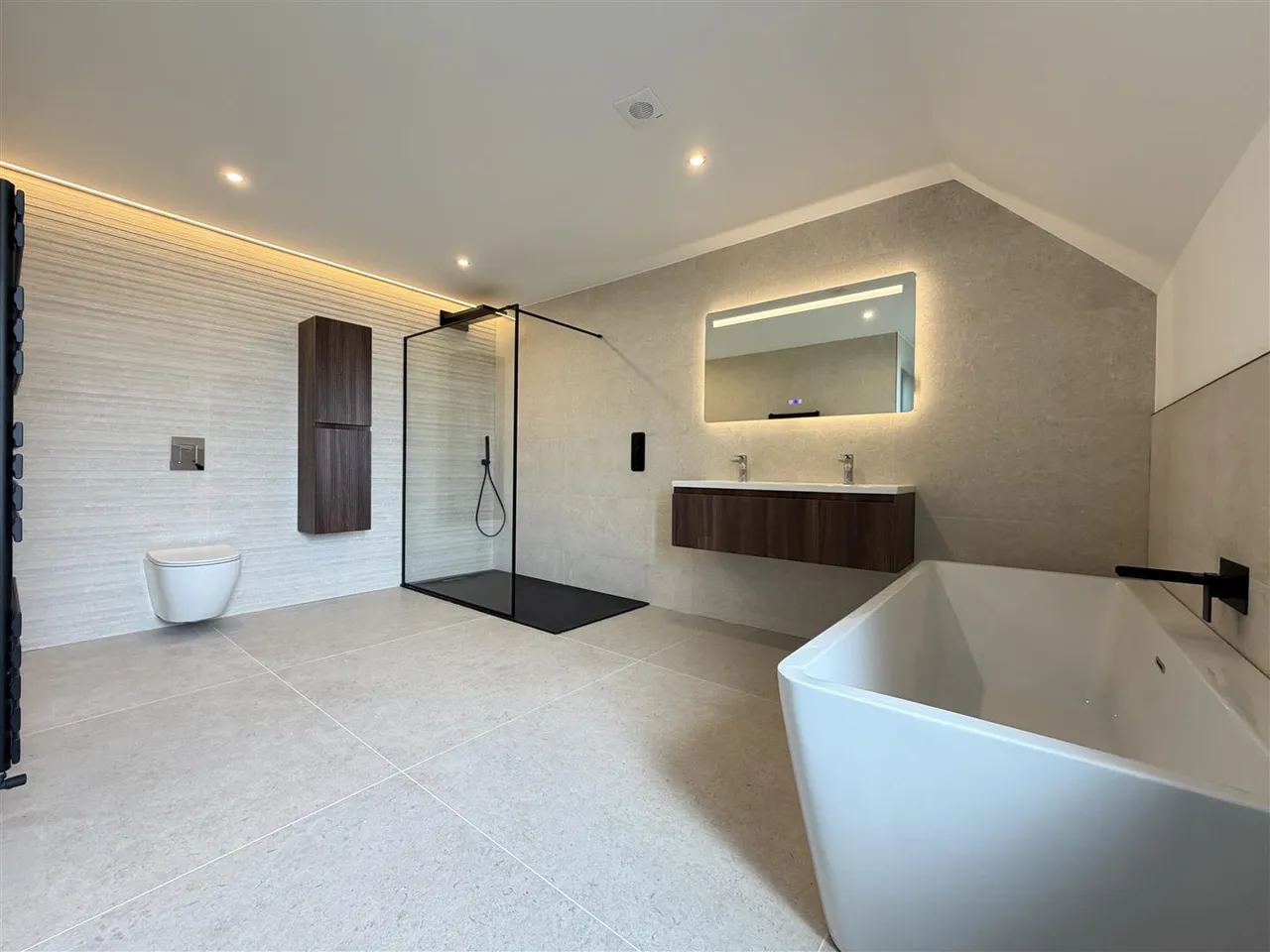 Cartside Farm Estate, Thorntonhall, Glasgow, South Lanarkshire, G74 5AD, photo 11
