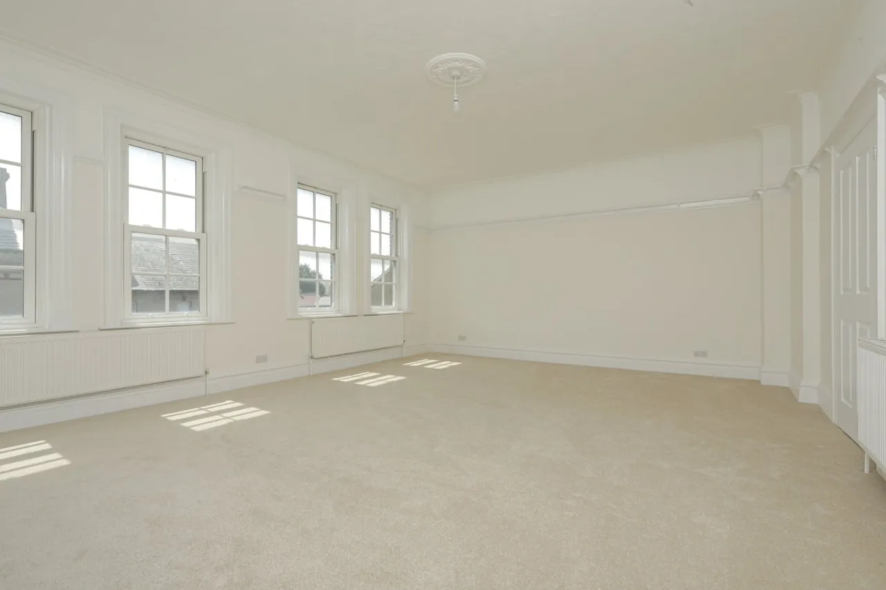 High Street, Herne Bay, CT6, photo 4