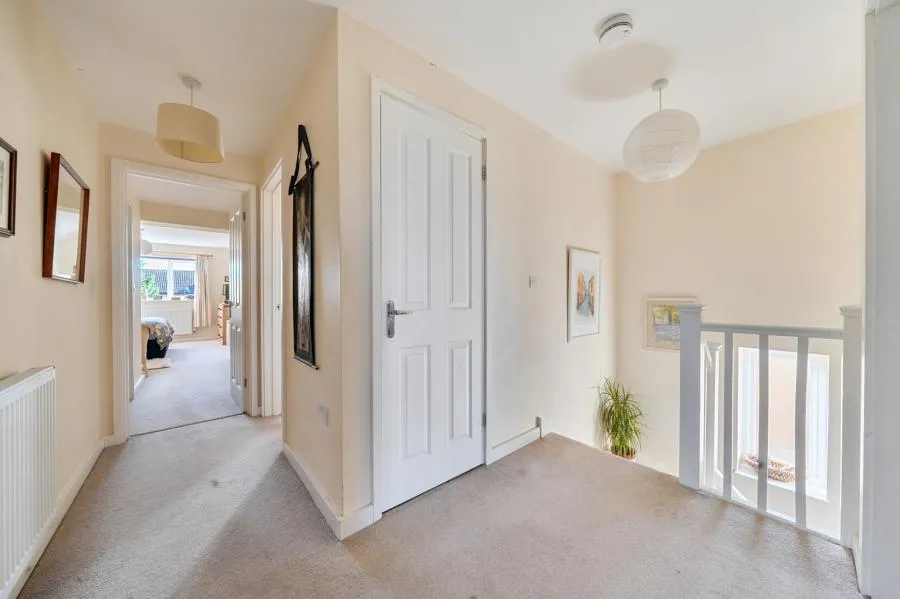 Swinbrook Road, Carterton, OX18, photo 15
