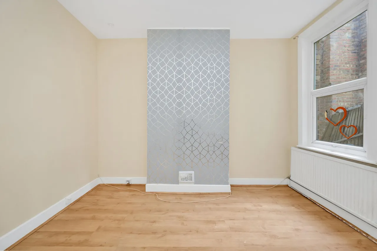 Deacon Road, London, NW2, photo 13
