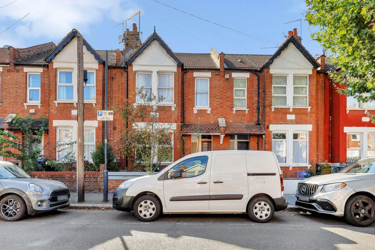 Deacon Road, London, NW2, photo 31