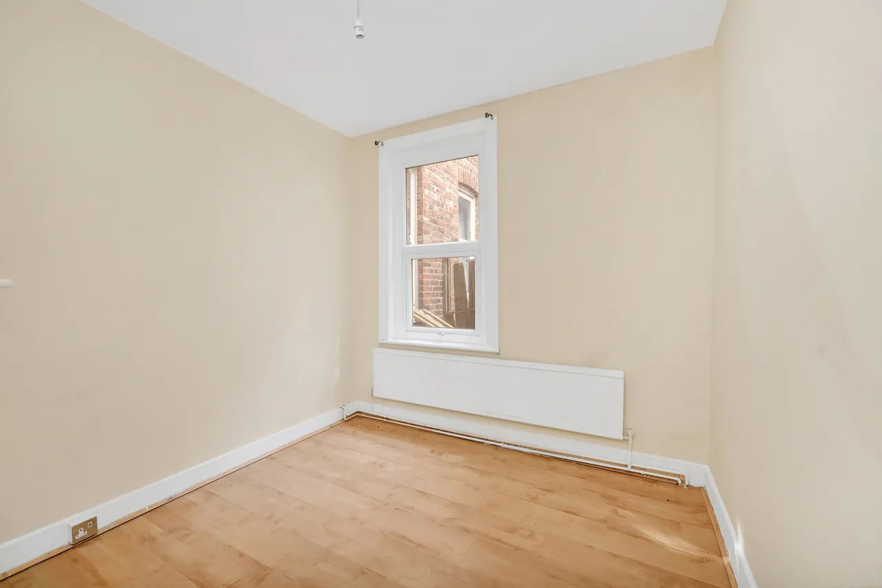 Deacon Road, London, NW2, photo 16