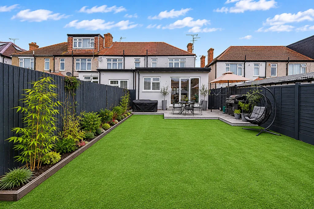 Richmond Avenue, Hillingdon, UB10, photo 29