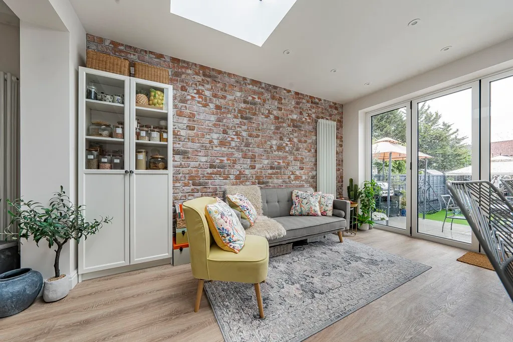 Richmond Avenue, Hillingdon, UB10, photo 11