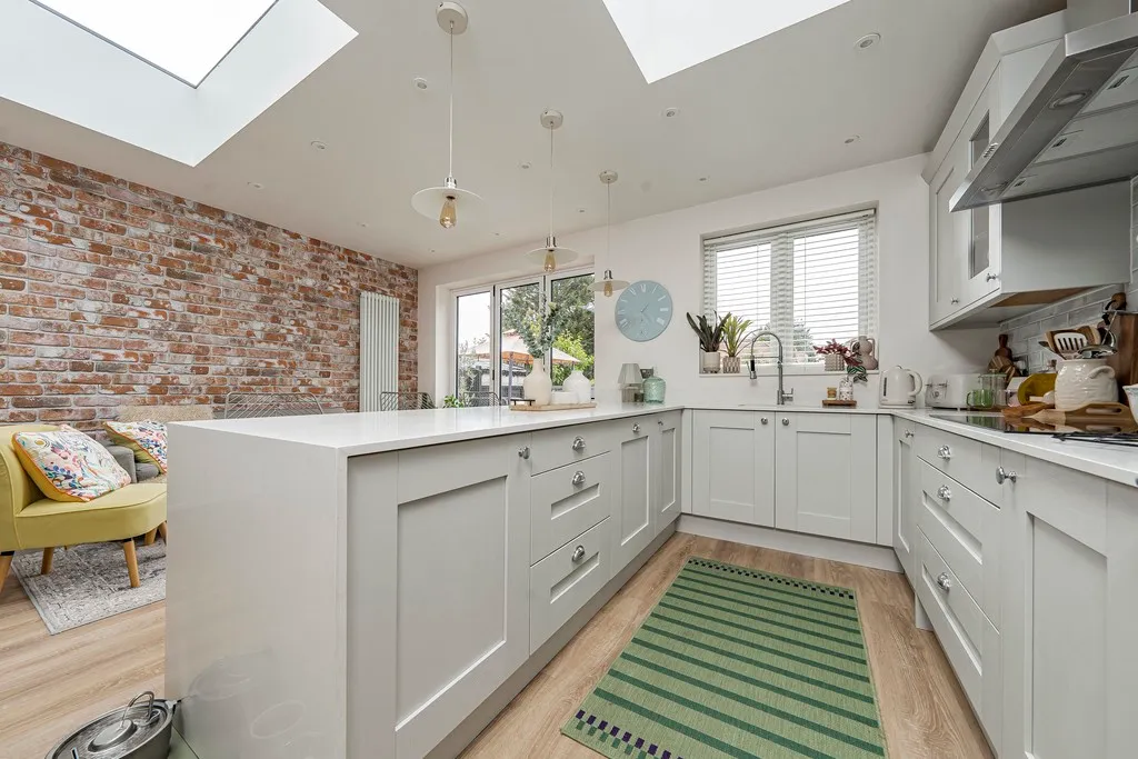 Richmond Avenue, Hillingdon, UB10, photo 28