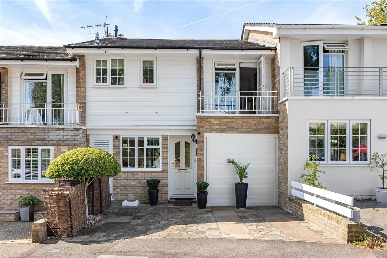 3 bed property for sale, Milton Close, Henley-on-Thames, RG9