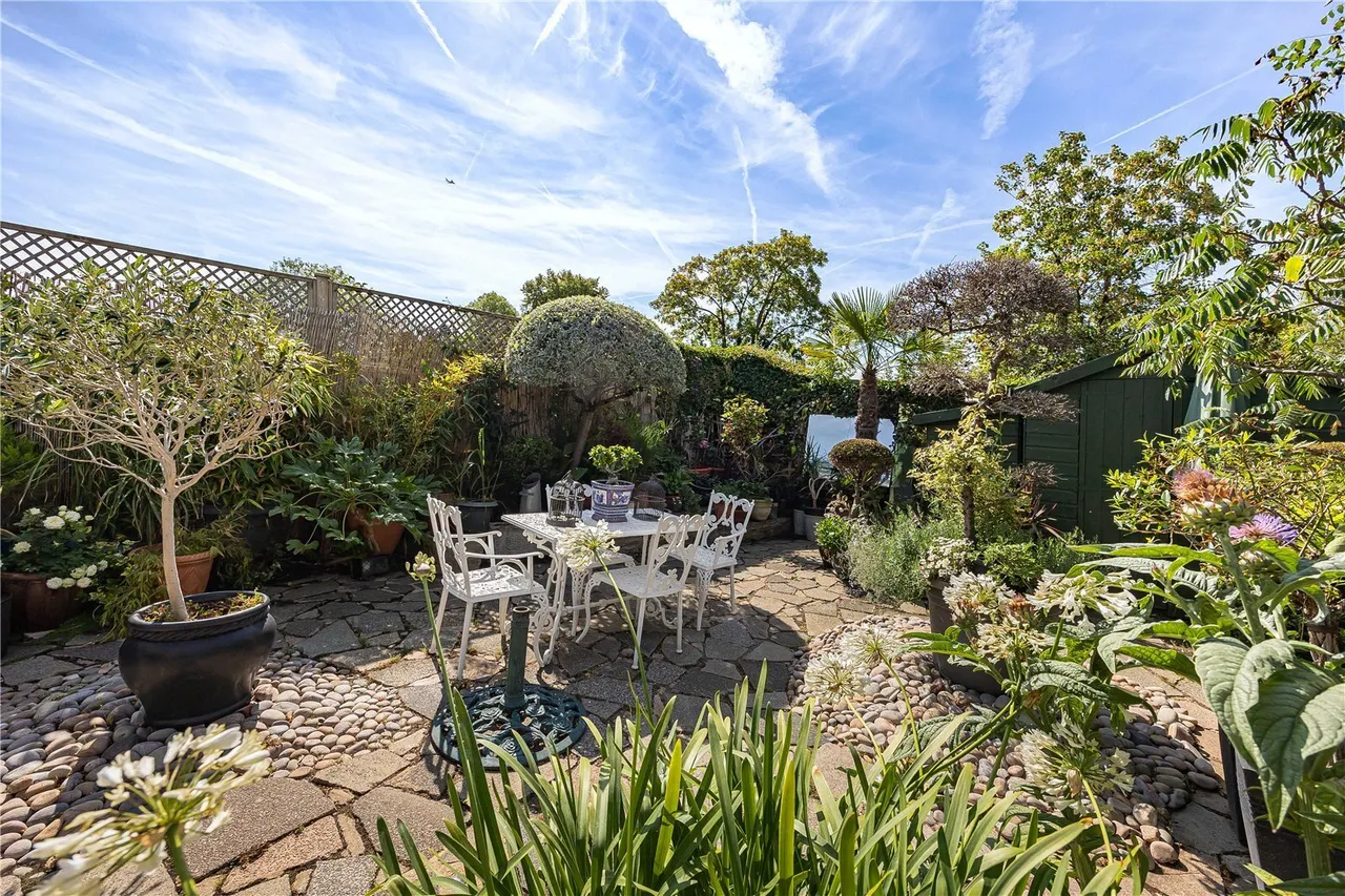 Milton Close, Henley-on-Thames, RG9, photo 21