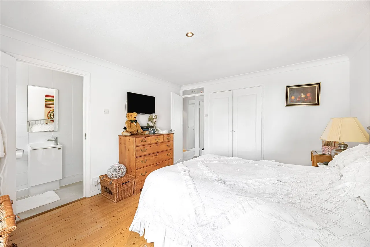 Milton Close, Henley-on-Thames, RG9, photo 12