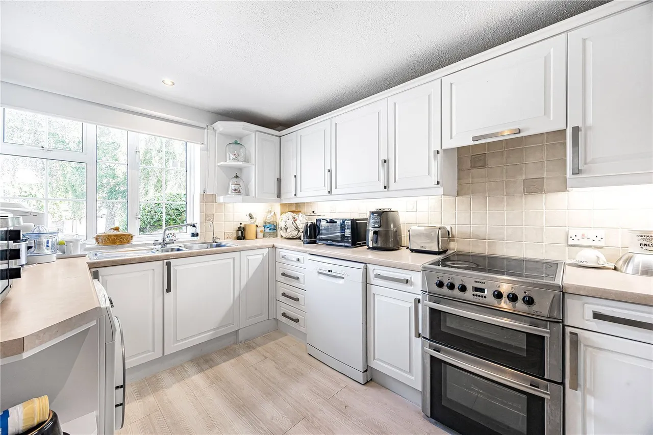 Milton Close, Henley-on-Thames, RG9, photo 5
