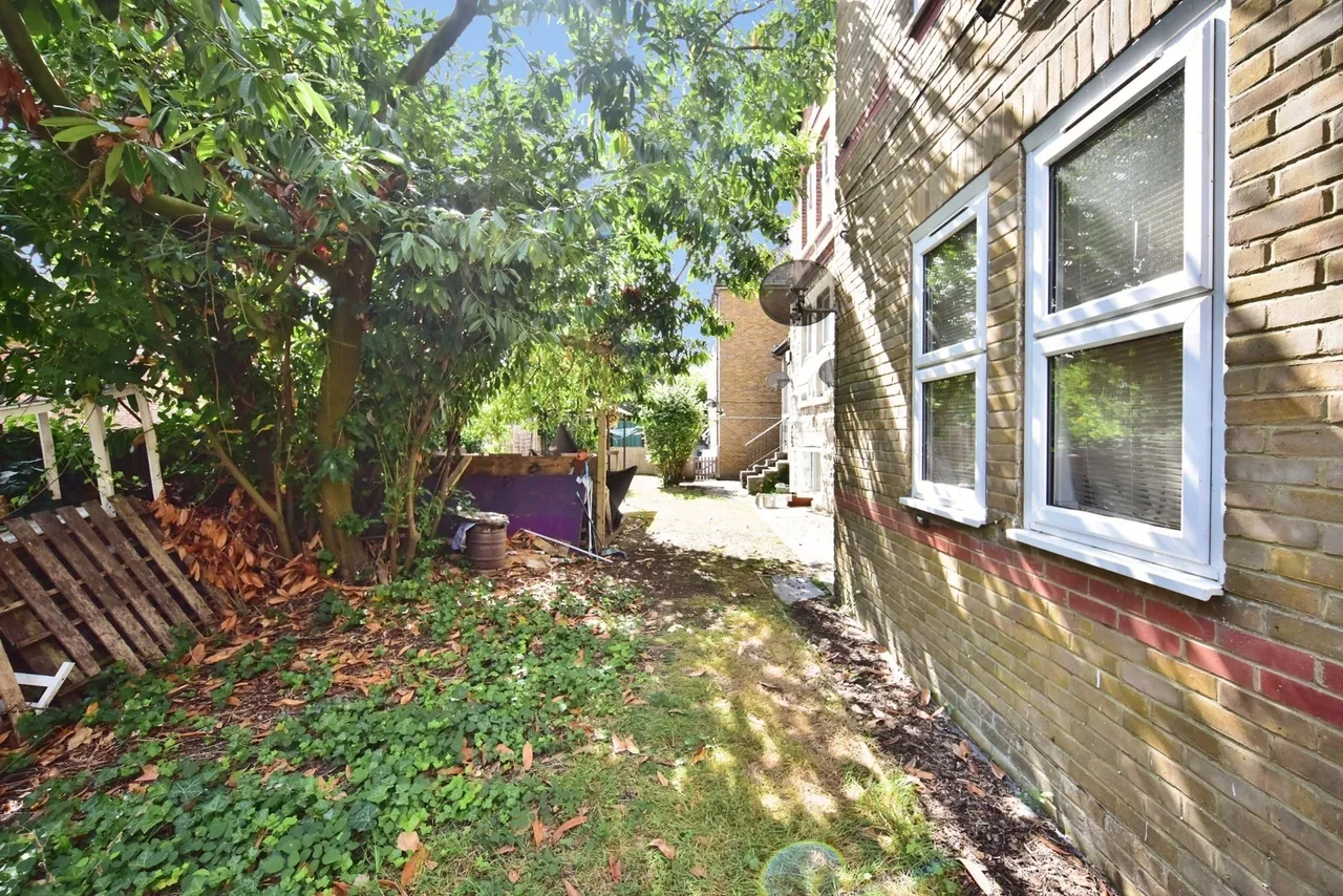 London Road, Maidstone, ME16, photo 18