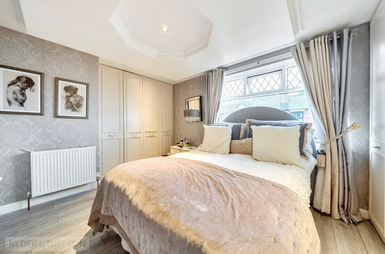 Sedgley Avenue, Buersil, OL16, photo 9
