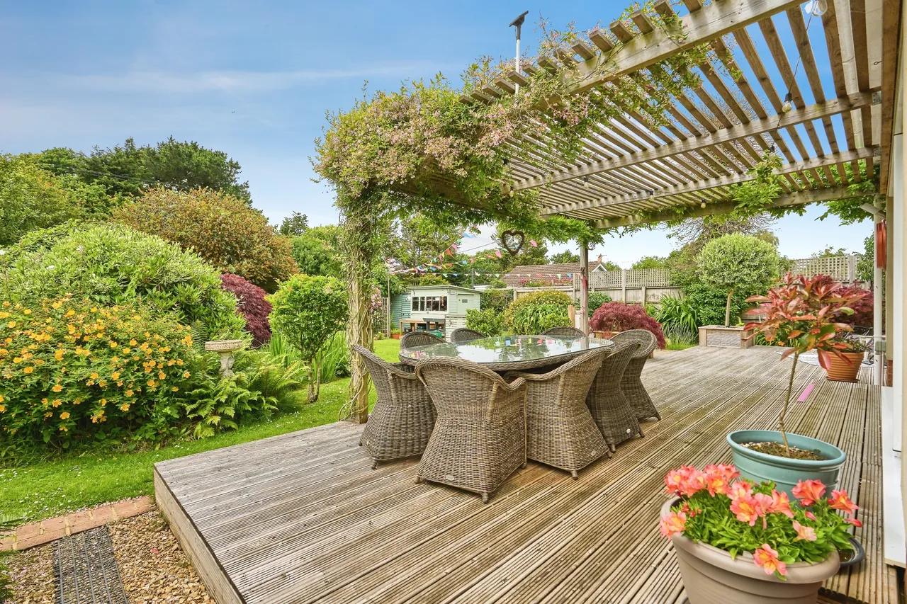 Alverstone Road, Winford, PO36, photo 4