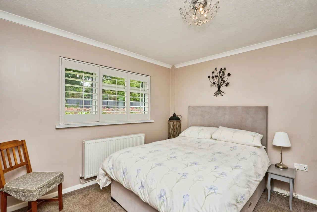 Alverstone Road, Winford, PO36, photo 15