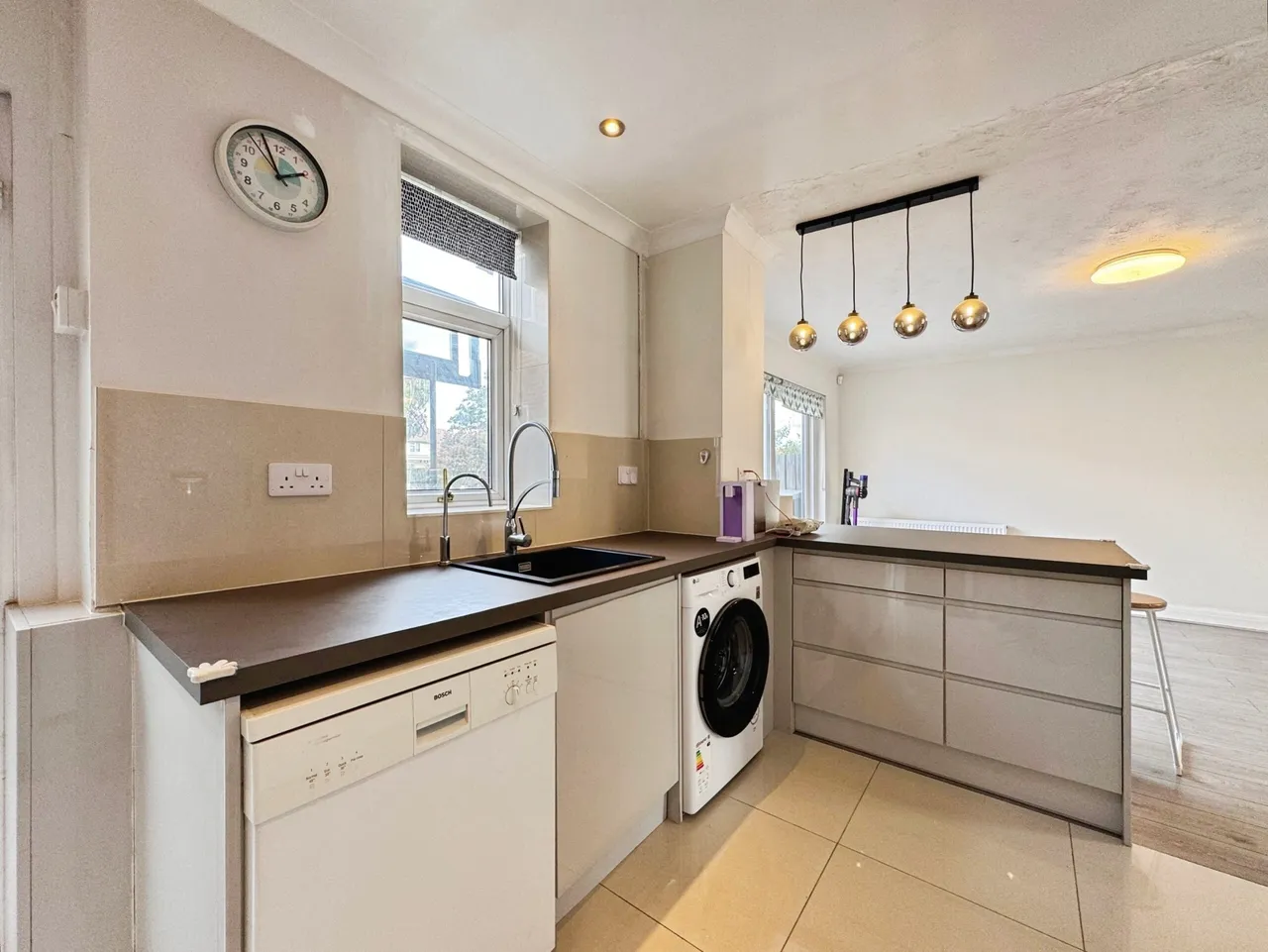 Gervase Road, Edgware, HA8, photo 3