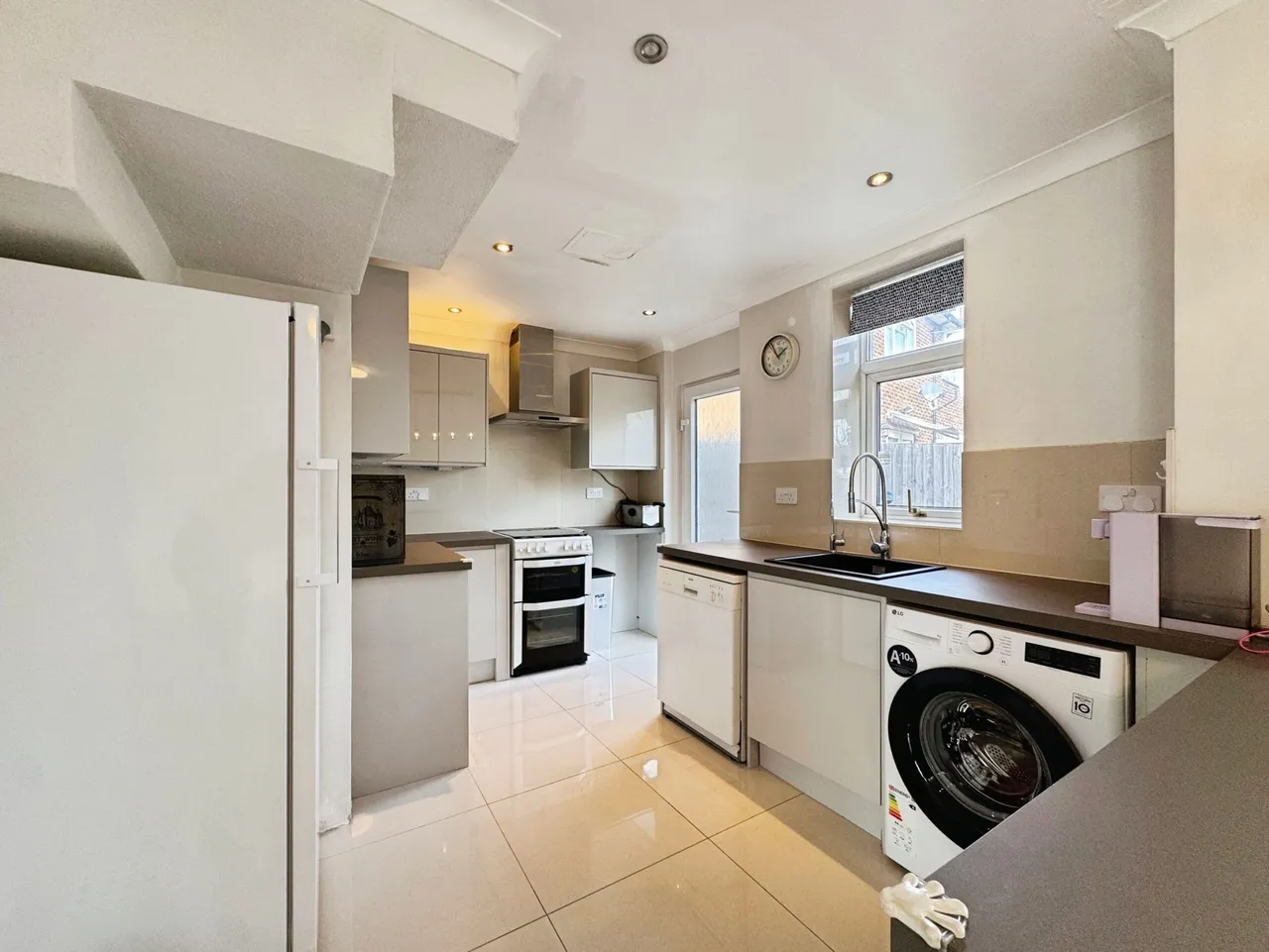 Gervase Road, Edgware, HA8, photo 6