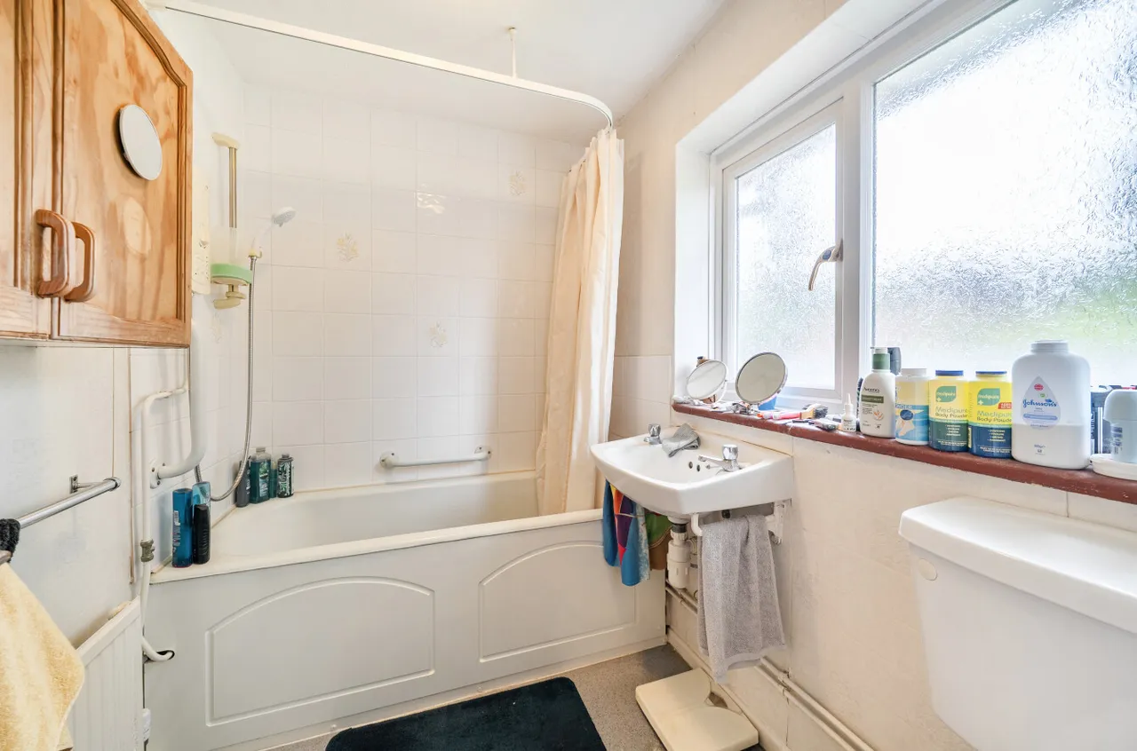 Field Road, Farnborough, Hampshire, GU14 9DJ, photo 6