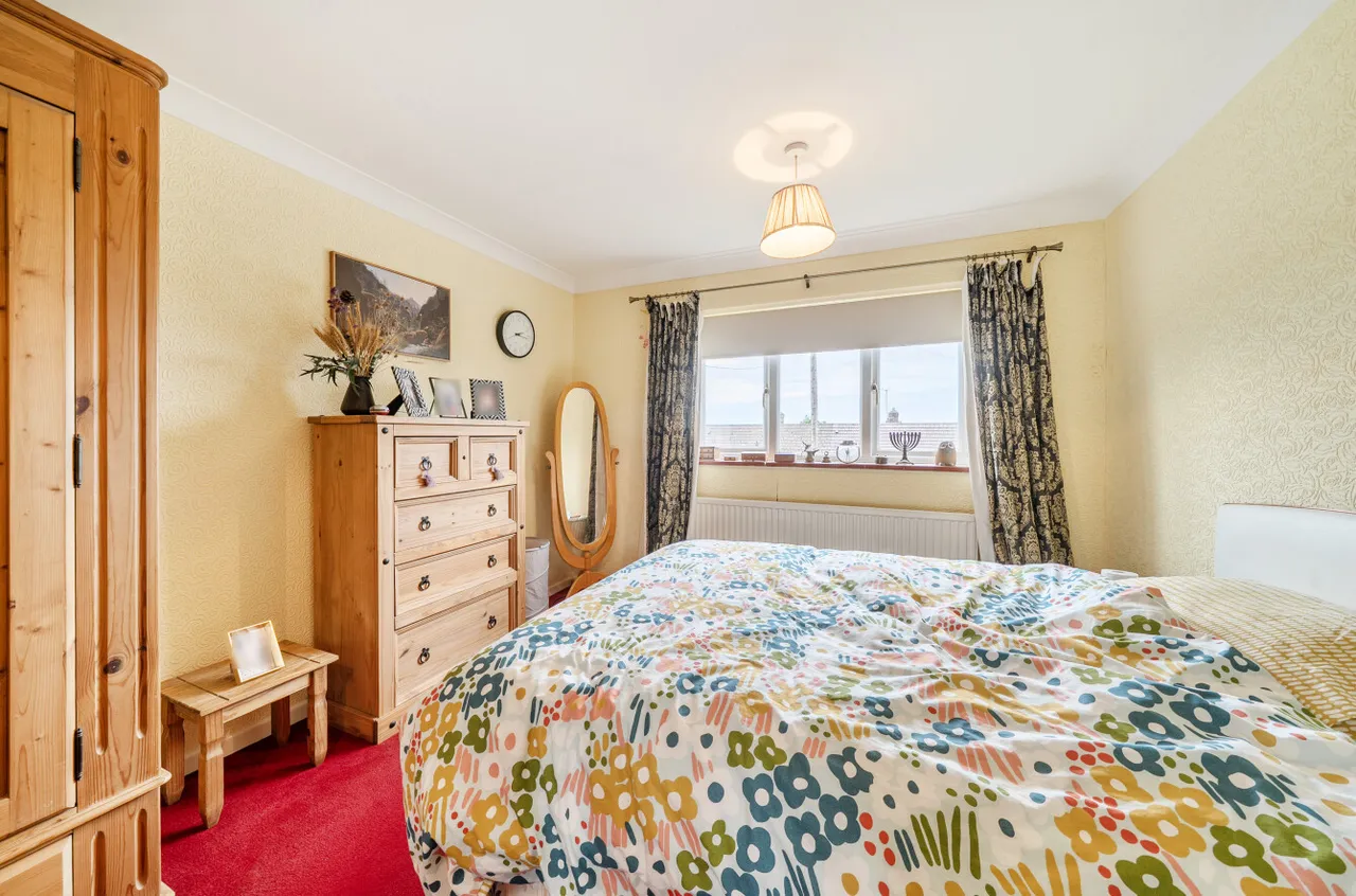Field Road, Farnborough, Hampshire, GU14 9DJ, photo 3