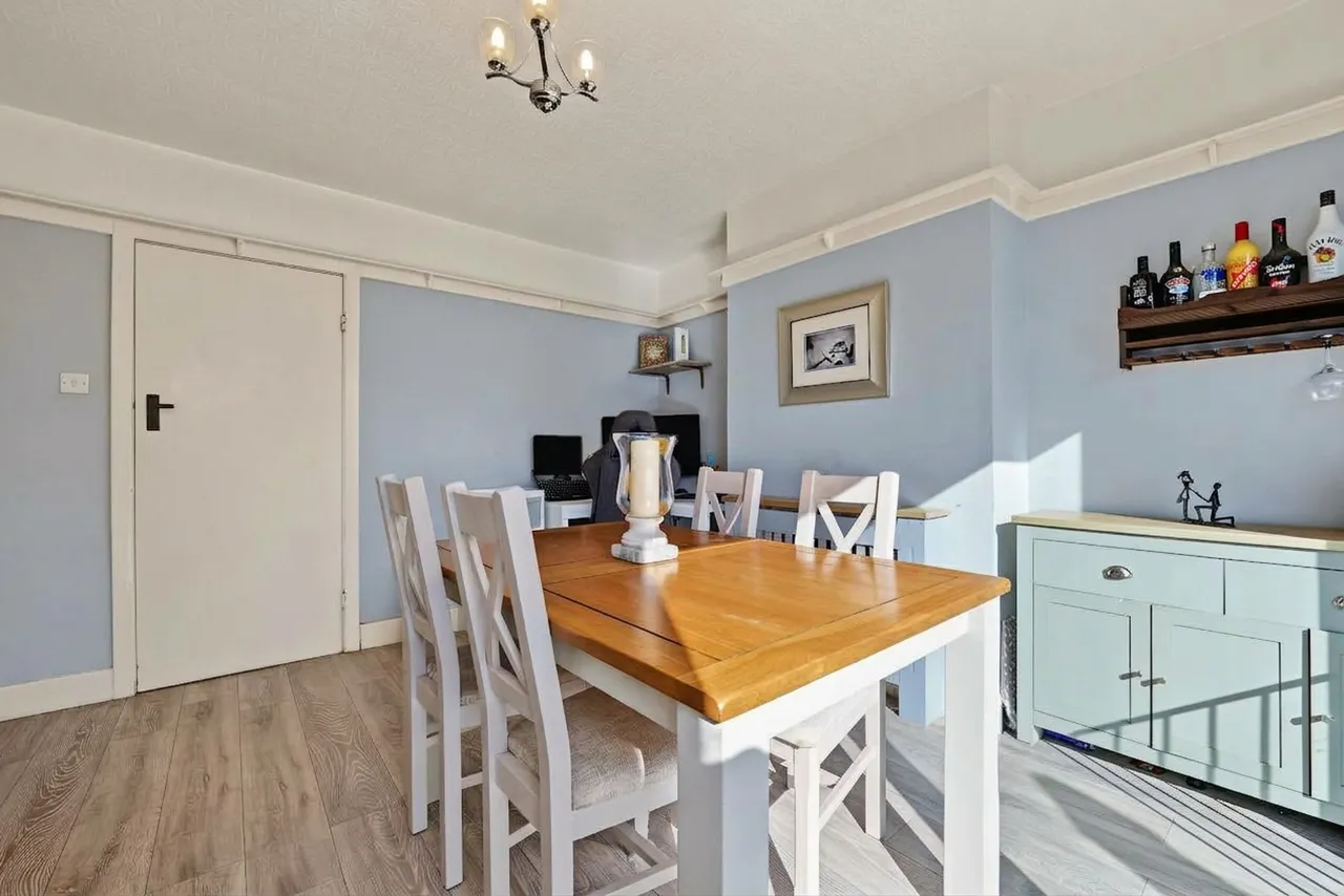 Higham Lane, Nuneaton, CV11, photo 7