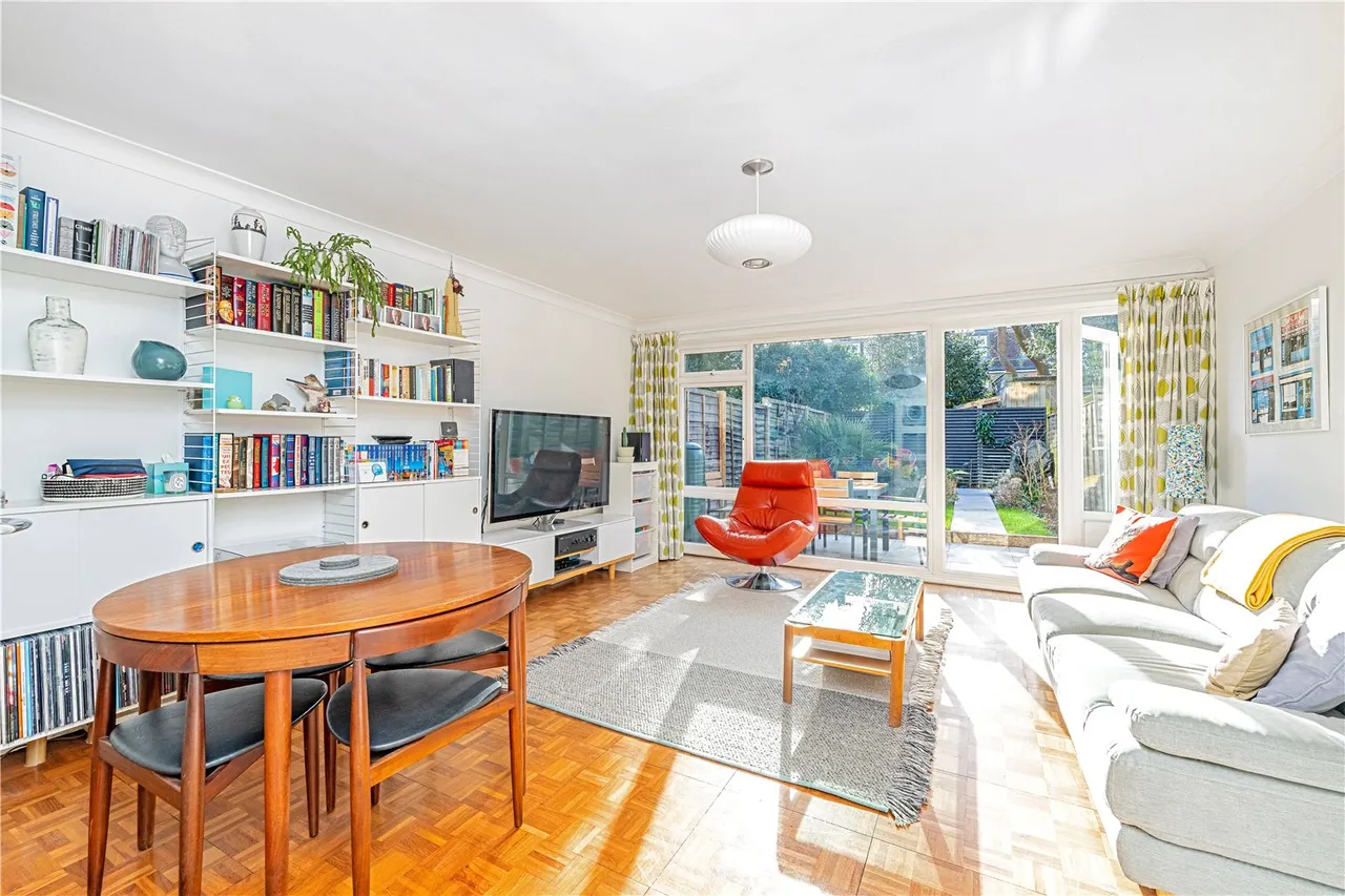 Strawberry Hill Close, Strawberry Hill Close, Twickenham, TW1 4PX, photo 2
