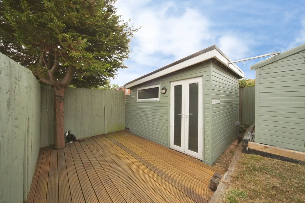 Ardleigh Green, Luton, LU2, photo 14