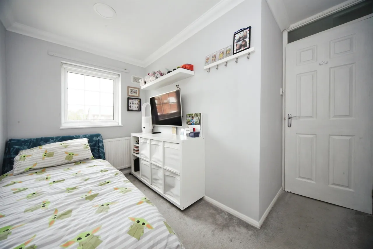 Ardleigh Green, Luton, LU2, photo 8