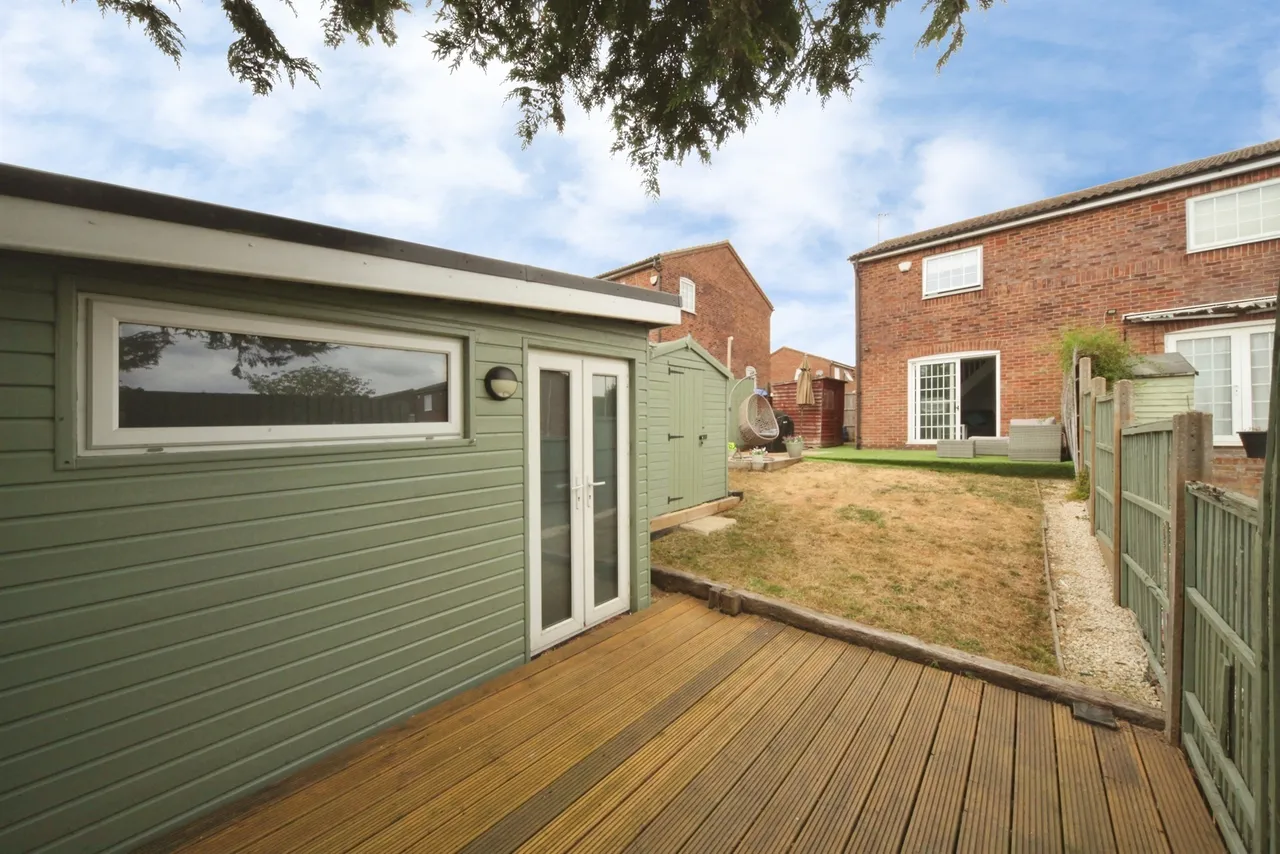 Ardleigh Green, Luton, LU2, photo 13