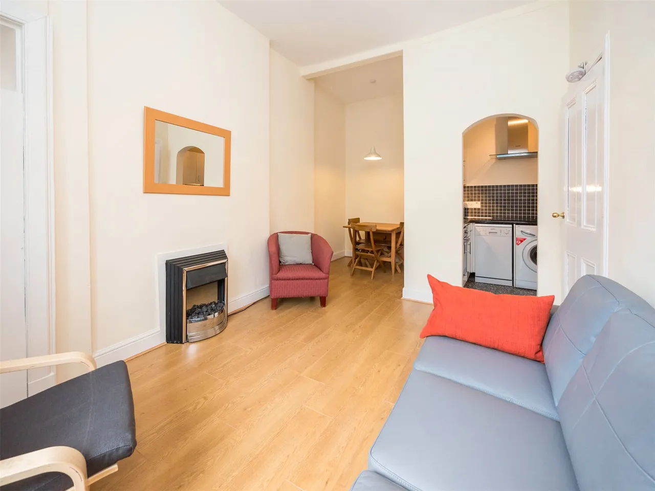 Gorgie Road, Edinburgh, EH11, photo 3