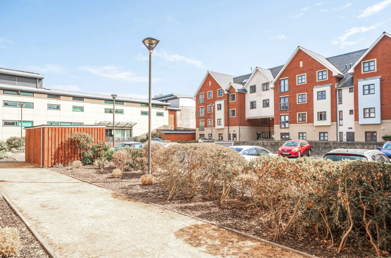 Aylward Street, Portsmouth, PO1, photo 9