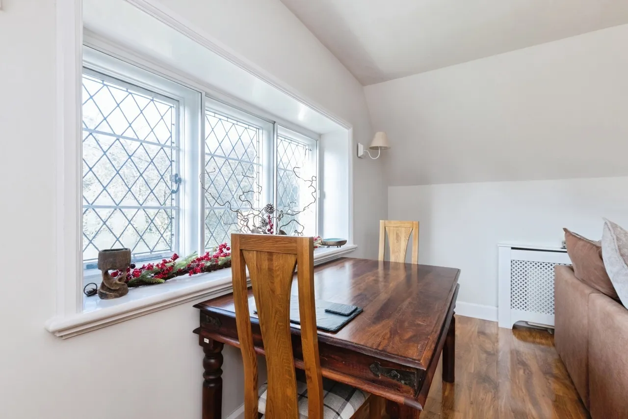 Castle Malwood Lodge, Minstead, SO43, photo 5