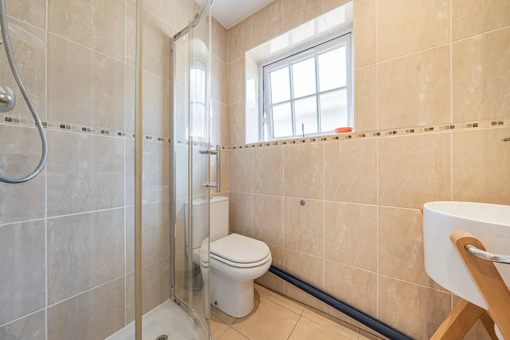 Lower Road, Denham, UB9, photo 40