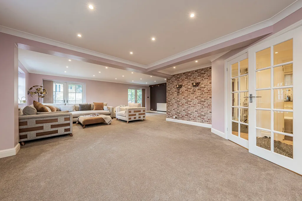 Lower Road, Denham, UB9, photo 9