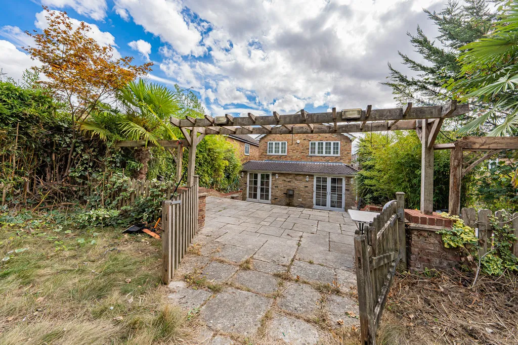 Lower Road, Denham, UB9, photo 24