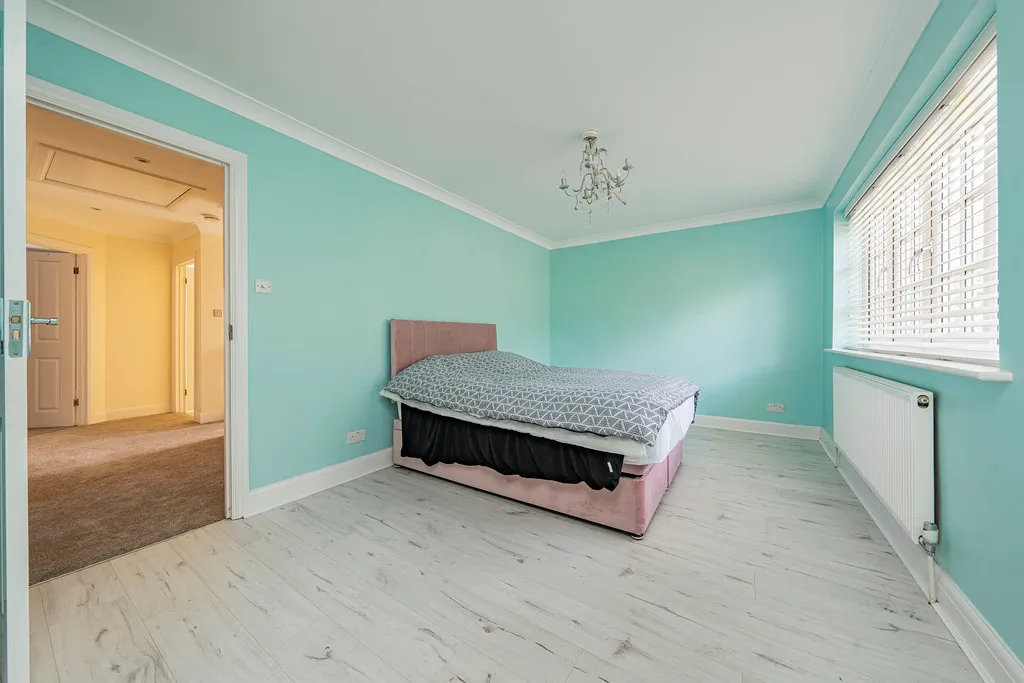 Lower Road, Denham, UB9, photo 42