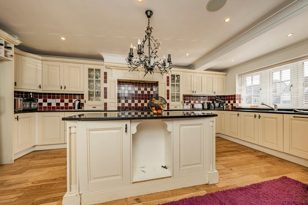Lower Road, Denham, UB9, photo 27