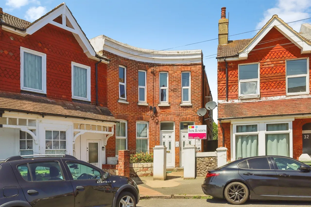 1 bed flat for sale — Winchcombe Road, Eastbourne
