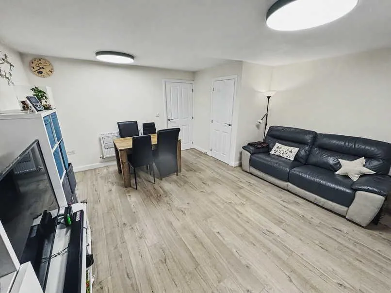 Treacle Avenue, Macclesfield, SK11, photo 11