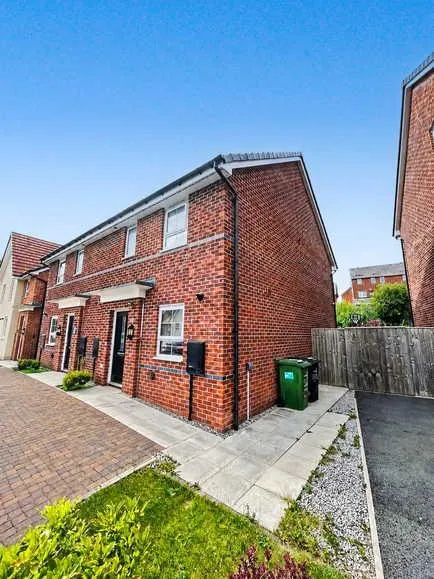 Treacle Avenue, Macclesfield, SK11, photo 21