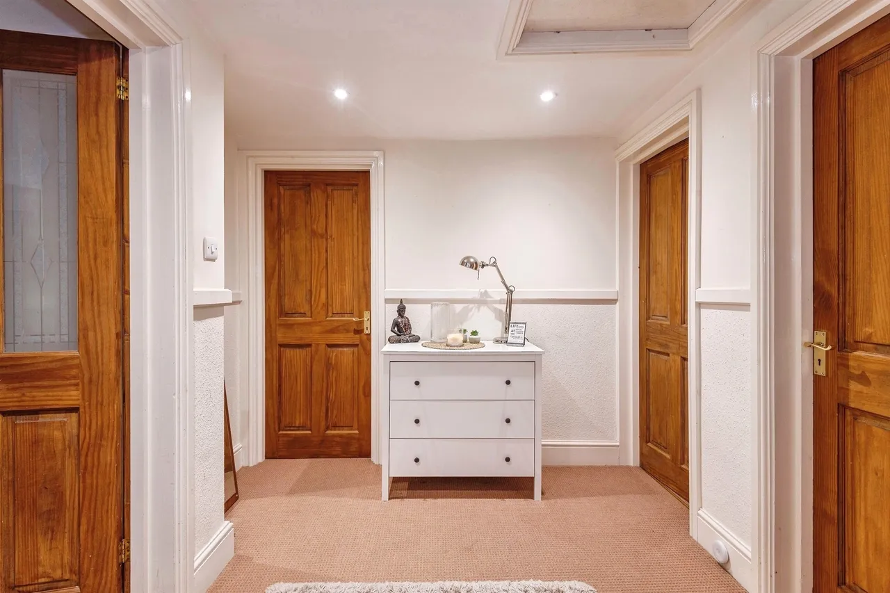Blenheim Road, Minehead, TA24, photo 13
