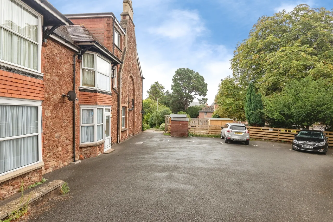 Blenheim Road, Minehead, TA24, photo 14