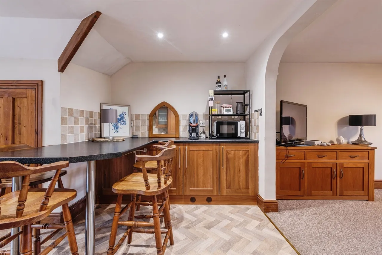 Blenheim Road, Minehead, TA24, photo 8