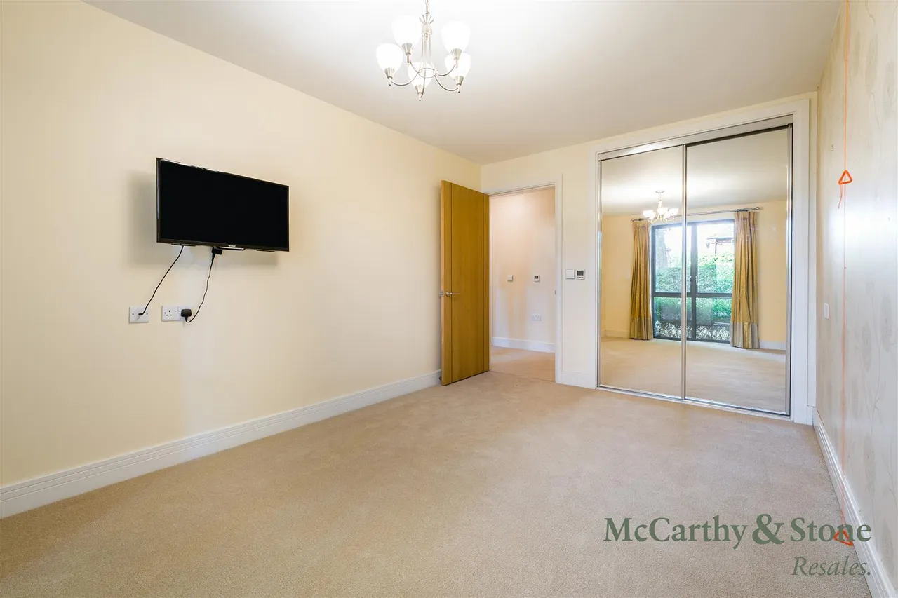 St. Georges Road, Cheltenham, GL50, photo 9