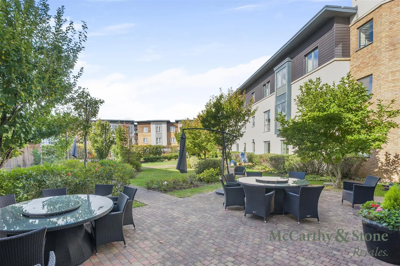 St. Georges Road, Cheltenham, GL50, photo 21