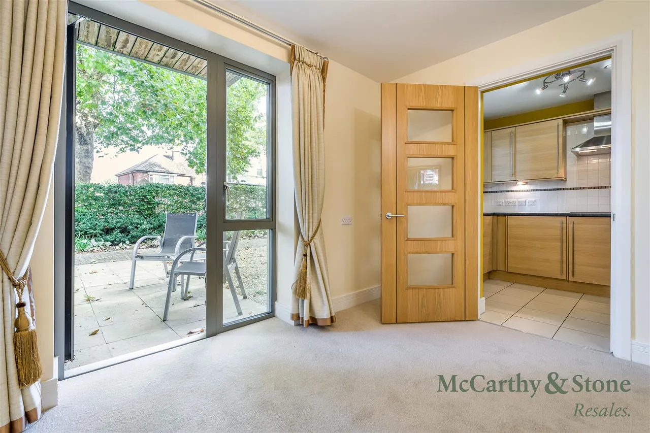 1 bed flat for sale, St. Georges Road, Cheltenham, GL50