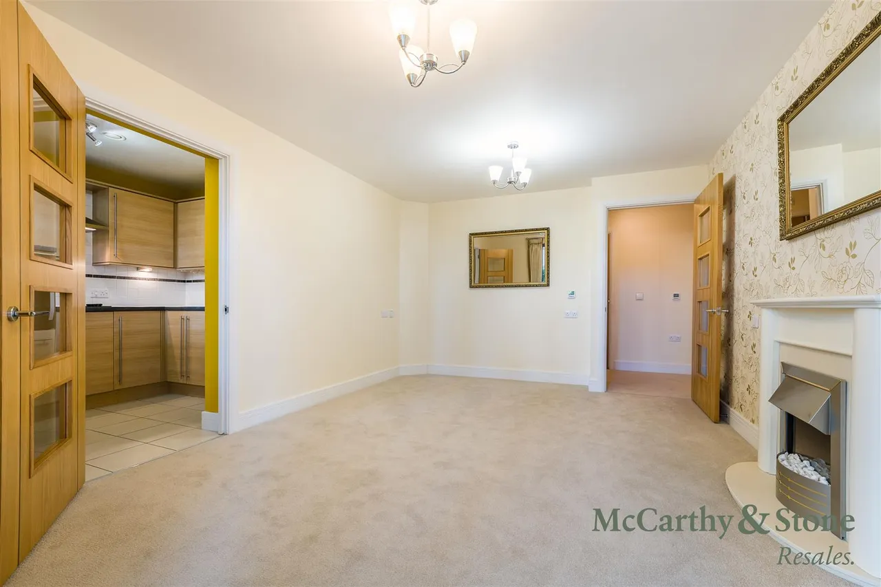 St. Georges Road, Cheltenham, GL50, photo 4