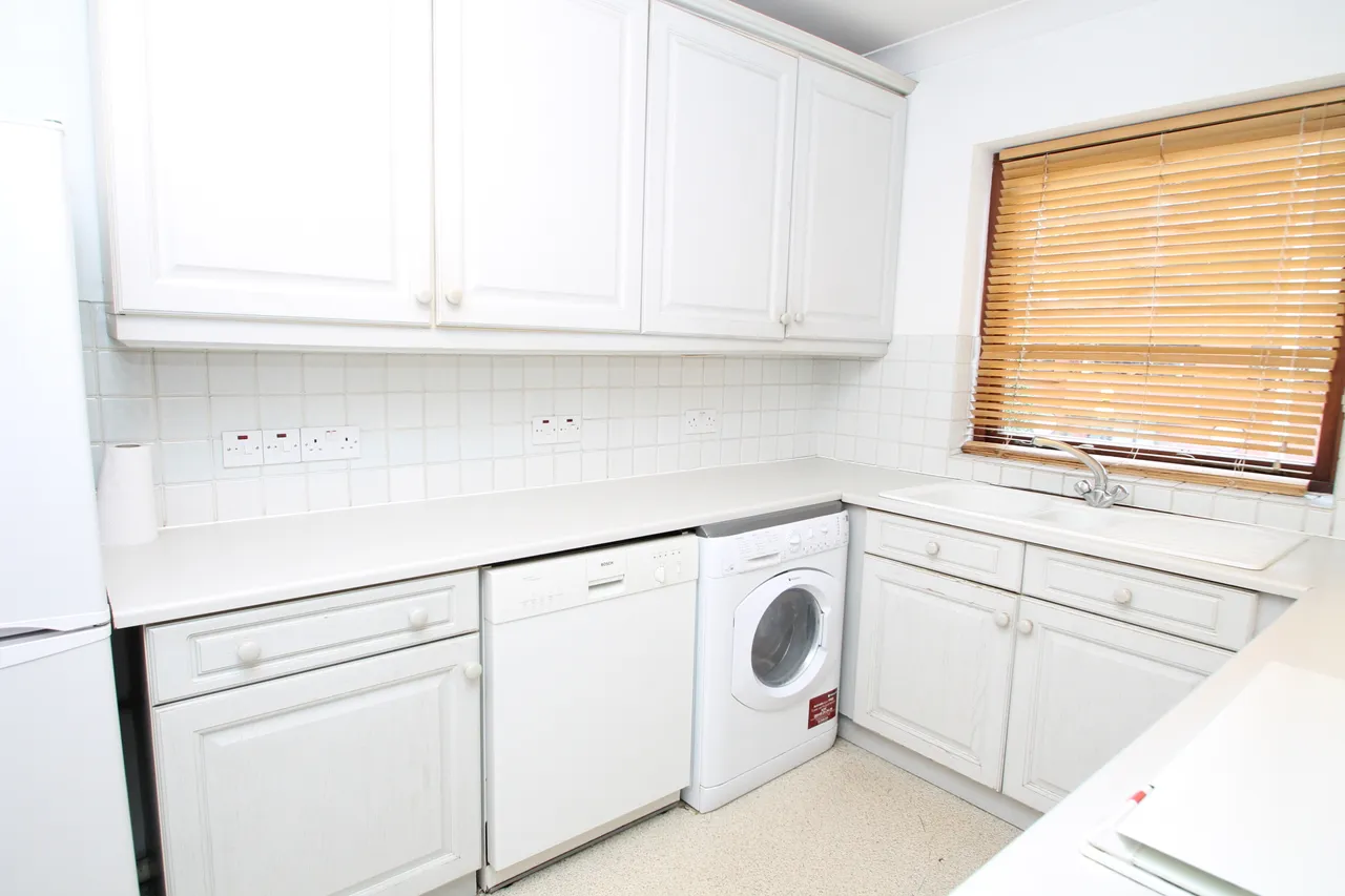 2 bed flat to rent — Park Hill Rise, Croydon CR0 5RU