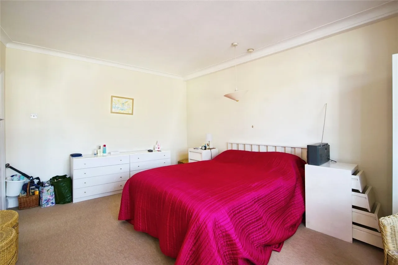Friars Avenue, London, N20, photo 10