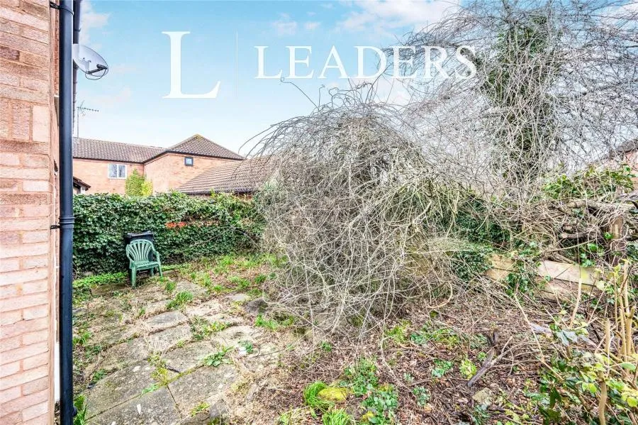 Brownbaker Court, Neath Hill, MK14, photo 8