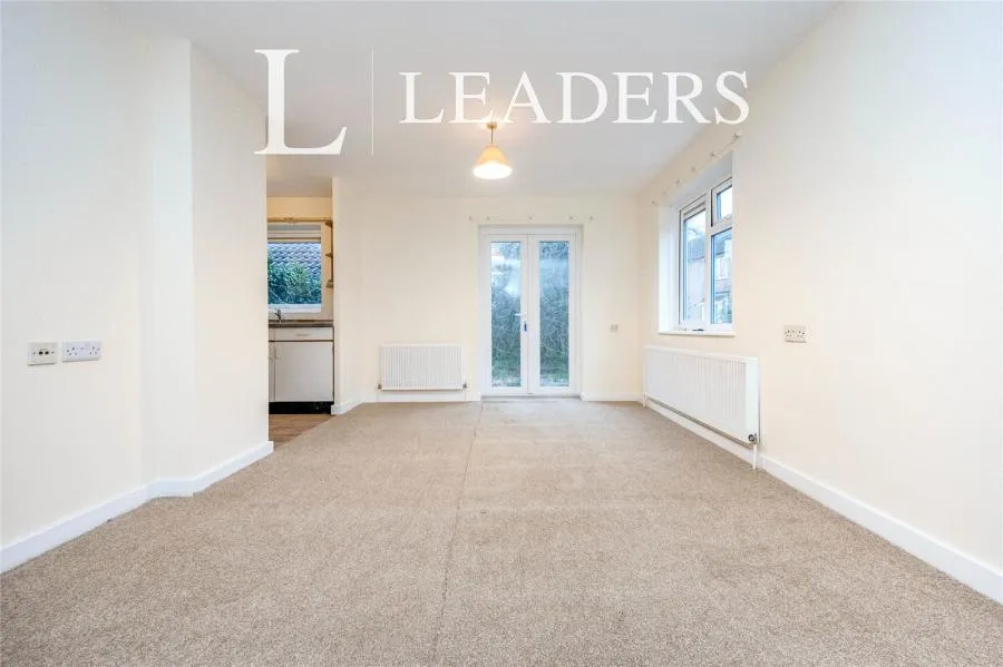 Brownbaker Court, Neath Hill, MK14, photo 5